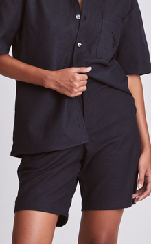  KINGSTON SHORTS - BLACK LINEN
